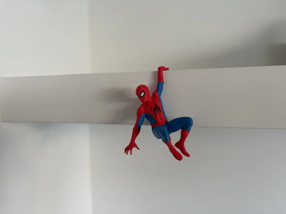 Spider-Man Shelf Hanger Figure, photo 5 of 5 - Spider-Man Shelf Hanger Figure Miniatures